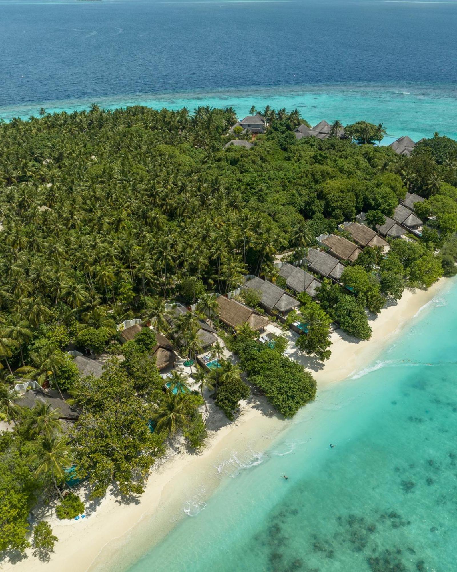 Dusit Thani Maldives Hotel Amilla Fushi Exterior photo