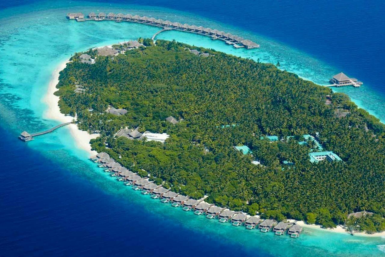 Dusit Thani Maldives Hotel Amilla Fushi Exterior photo