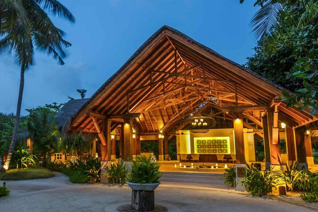 Dusit Thani Maldives Hotel Amilla Fushi Exterior photo