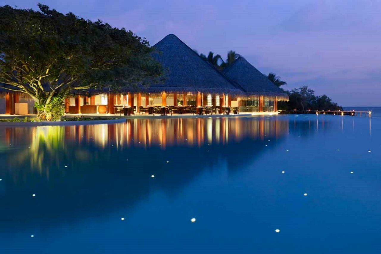 Dusit Thani Maldives Hotel Amilla Fushi Exterior photo