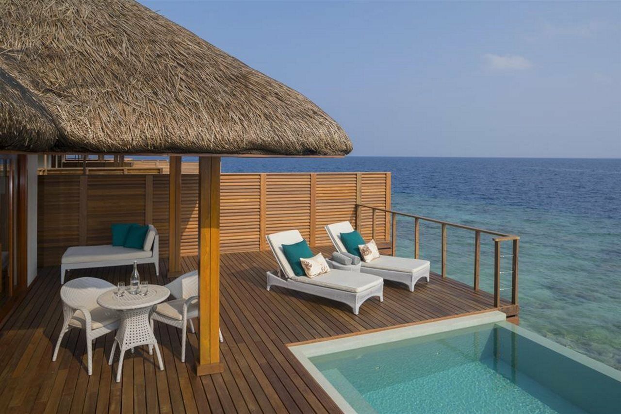 Dusit Thani Maldives Hotel Amilla Fushi Exterior photo