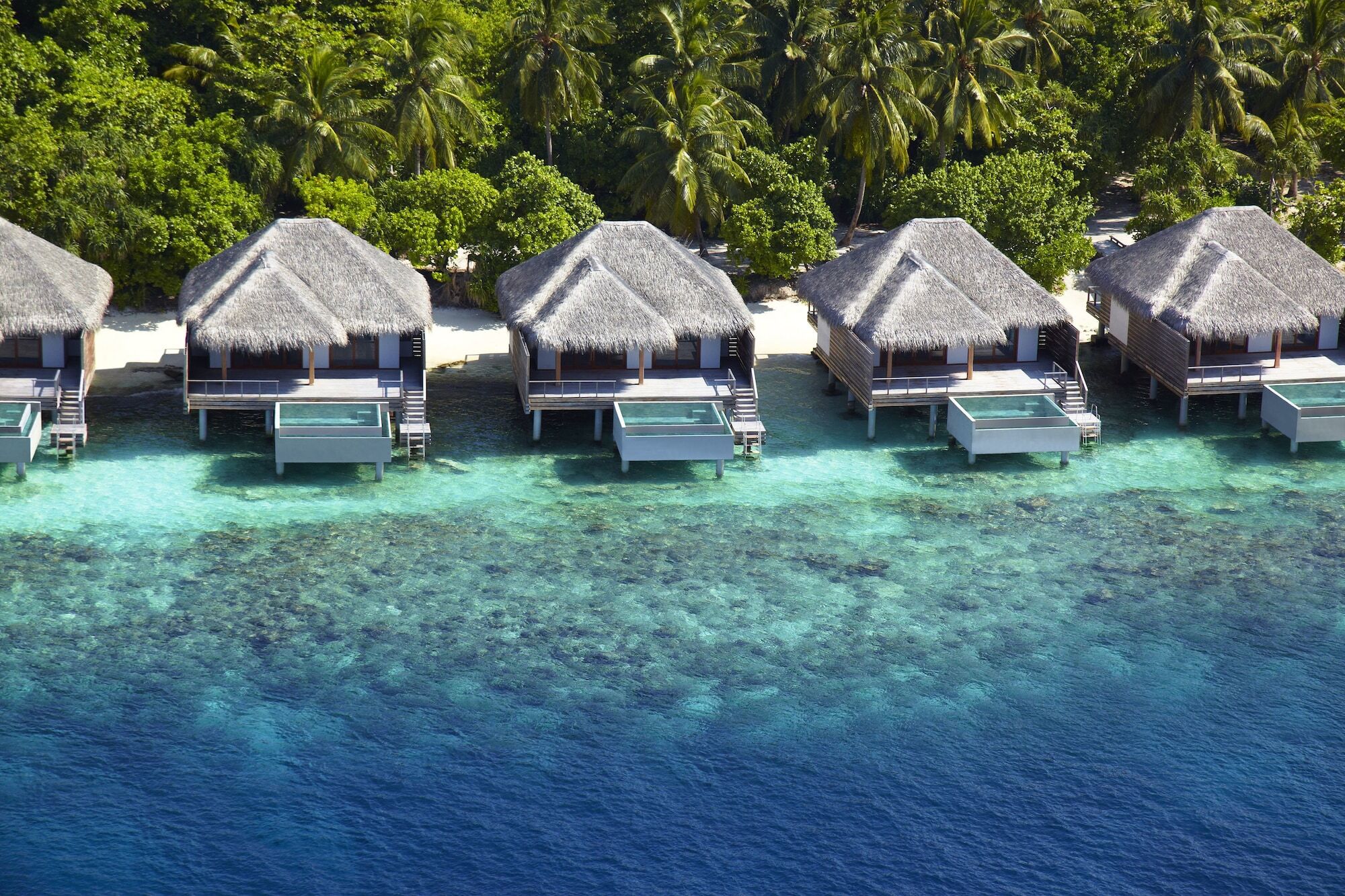 Dusit Thani Maldives Hotel Amilla Fushi Exterior photo